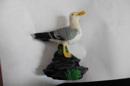 Figurine Objet De Vitrine Oiseau De Mer Goéland Mouette Canard Céramique Ou Résine - Animals