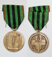 Médaille-BE-314_30e Anniversaire De La Victoire_1945-1975_Prisonnier De Guerre_WW2_21-02-3 - Belgique