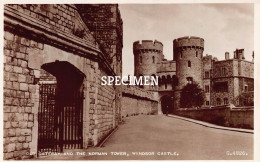 Old Gateway And The Norman Tower - Windsor Castle - Windsor Castle