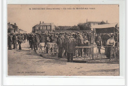 BRESSUIRE - Un Coin Du Marché Aux Veaux - Très Bon état - Bressuire