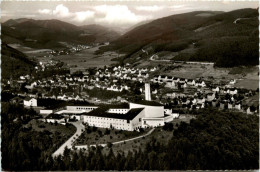 Altemhundem - Missionshaus Maria Königin - Lennestadt