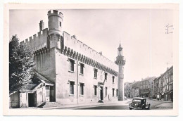 CPSM 9 X 14 Haute Loire YSSINGEAUX Alt 829m L'Hôtel De Ville, Ancien Château Des Evêques Du Puy - Yssingeaux