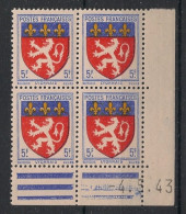 FRANCE - 1943 - N°YT. 572 - Blason Du Lyonnais - Bloc De 4 Coin Daté - Neuf Luxe ** / MNH / Postfrisch - 1940-1949