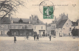 18-LA-GUERCHE- LA PLACE DU MARCHE CÔTE OUEST - La Guerche Sur L'Aubois