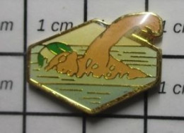 710D Pin's Pins / Beau Et Rare / SPORTS / NATATION NAGEUR - Schwimmen