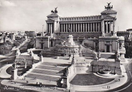 AK 216834 ITALY - Roma - Monumento A. Vittorio Emanuele II - Altare Della Patria