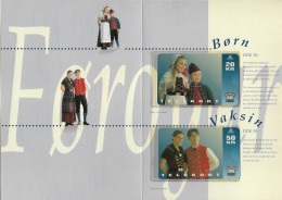 Faroe - Færøske Folkedragter, National Costumes (Set 2 Magnetic Cards), 5.000ex, Mint With Folder - Faroe Islands