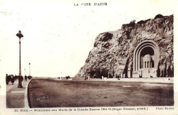 *CPA - 06 NICE Monument Aux Morts 14/18 - Animée - Bauwerke, Gebäude