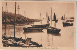 CLOHARS CARNOET DOELAN DOUELAN  LE PHARE ET BATEAUX DANS LE PORT - Clohars-Carnoët