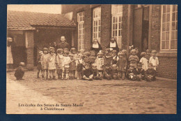 Châtelineau ( Châtelet). Les écoles Des Soeurs De Sainte-Marie. Photo De Classe Avec Soeurs Et Curé. - Chatelet