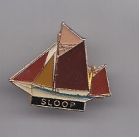 Pin's Voilier Sloop  Réf 2459 - Zeilen