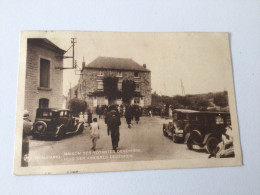 Carte Postale Ancienne (1934) Beauraing Maison Des Voyantes Degeimbre (anciennes Automobiles) - Beauraing