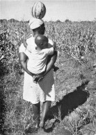 BOTSWANA District De Kgatleng Thobo Ya Kgatleng Women Children  And Watermelon Kahn  GAROBONE  (2 Scans) N°29 \MP7111 - Botsuana