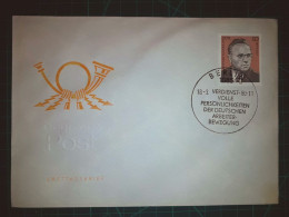 ALLEMAGNE (DDR), Enveloppe Commémorative De L'"Historische Postgebaude" Avec Illustration Bas-relief. Cachet Spécial Et - 1981-1990