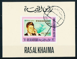 John Fitzgerald KENNEDY Bloc XVI-7 (1) RAS AK KHAIMA Timbre Non Dentelé  Philympia 1970 Reproduction Timbre Du Rwanda - Kennedy (John F.)