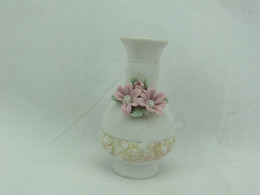 Beautiful Small Porcelain Vase With Flowers 13cm #2338 - Vasen