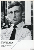 Eric Richard Sgt Bob Cryer The Bill Hand Signed Cast Card Photo - Acteurs & Comédiens