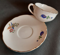 Lot 2 - 1 Tasse En Faïence De DIGOIN SARREGUEMINES, Oiseau De Paradis. Bon état. Fleurs Identiques Sur Tasse Et Soucoupe - Cups