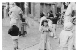 NEPAL KATMANDOU Enfants à  DURBAN  Année 1984  Katmandhu  Katmandu KATHMANDU N°  38   \MR8073 - Népal