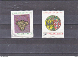TCHECOSLOVAQUIE 1975 CHATEAU DE PRAGUE Yvert 2136-2137, Michel 2291-2292 NEUF** MNH Cote 6 Euros - Unused Stamps