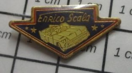 510F Pin's Pins / Beau Et Rare : AUTOMOBILES / VOITURE AMERICAINE ANNEES 50/60 ENRICO SCALA - Sonstige & Ohne Zuordnung