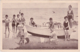 Rarissime Cpa La TRINITE Sur MER – La Famille – Les Belles Vacances - La Trinite Sur Mer