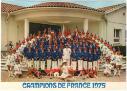 33. Gf. BAZAS. La Bazadaise. Ses Musiciens, Ses Majorettes, Champions De France 1975 - Bazas