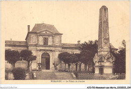 AJOP10-1075 - MONUMENT-AUX-MORTS - Mirande - Le Palais De Justice - Monumentos A Los Caídos