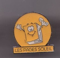 Pin's Les Pages Soleil Annuaire Téléphonique Réf 1356 - France Telecom