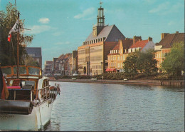 D-26721 Emden - Rathaus - Am Delft - Cars - Motorjacht - Emden