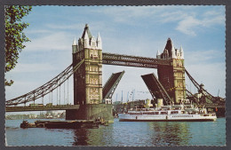 111019/ LONDON, Tower Bridge - River Thames