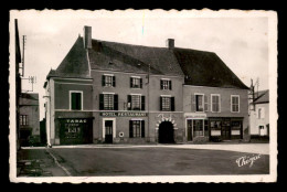 18 - HENRICHEMONT - PLACE HENRI IV - HOTEL DU BOEUF - Henrichemont