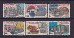 CZECHOSLOVAKIA  - 1975 Liberation Set Never Hinged Mint - Unused Stamps