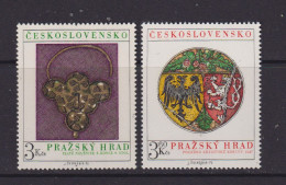 CZECHOSLOVAKIA  - 1975 Prague Castle Set Never Hinged Mint - Unused Stamps