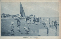 Cs310 Cartolina Bellaria Dopo Il Bagno Provincia Di Rimini 1933 - Rimini