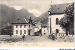 AGHP12-0879-73 - UGINE - La Place De L'église Et Le Mont Charvin - Ugine