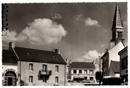 CPSM PF 56 - GUIDEL (Morbihan) - 5276. La Mairie Et L'Eglise - Guidel