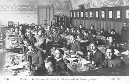 PARIS - La Sorbonne - Laboratoire De Botanique - Salle Des Travaux Pratiques - Très Bon état - Onderwijs, Scholen En Universiteiten