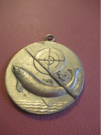 Grande Médaille à Chaînette /Pêche Au Lancer/Dauphins Dieppois/ Bronze Nickelé / 1979               MED501 - Altri & Non Classificati