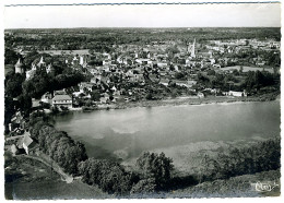 COMBOURG - Vue Générale Du Lac, Du Château Et De La Ville - Combourg