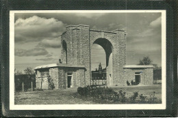 19  EGLETONS - PORTE MONUMENTALE DU STADE (ref 0068) - Egletons