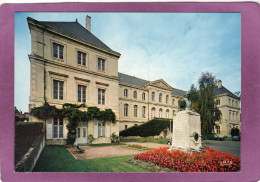 86 LOUDUN  Hôtel De Ville Commencé En 1862 - Loudun