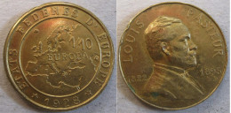 États Fédères D'Europe 1/10 Europa 1928, PASTEUR, Par Victor Peter , En Bronze Dorée - Otros & Sin Clasificación