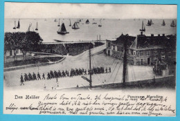 NEDERLAND Prentbriefkaart Den Helder Marsdiep Met Militaire Colonne 1902 Amsterdam Helder Treinstempel - Den Helder