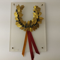 Brass Laurel Wreath With Ribbon Wall Hanging Decoration Award #5566 - Art Populaire