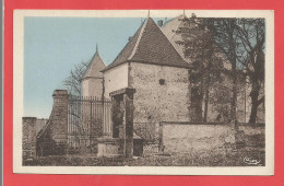 C.P.A. ( 70 ) « ENV: De VAUVILLERS » Montdoré-Vieux Château - Ancien Puits - Jolie Vue Générale  X2phots - Vauvillers