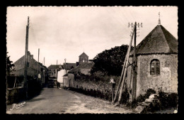 44 - LA PLAINE - LA ROUTE DE PREFAILLES - La-Plaine-sur-Mer