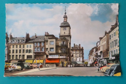 THIONVILLE - Place Du Marché Et Beffroi( 57 Moselle ) - Thionville