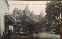 Cpa 24 Dordogne, Hautefort, Le Château Et Le Bourg, Animée, éd Bessot Et Guionie, Non écrite - Hautefort
