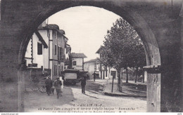 PYRENNEES ATLANTIQUES ASCAIN PLACE DE L EGLISE ET ROUTE D OLETTE - Ascain